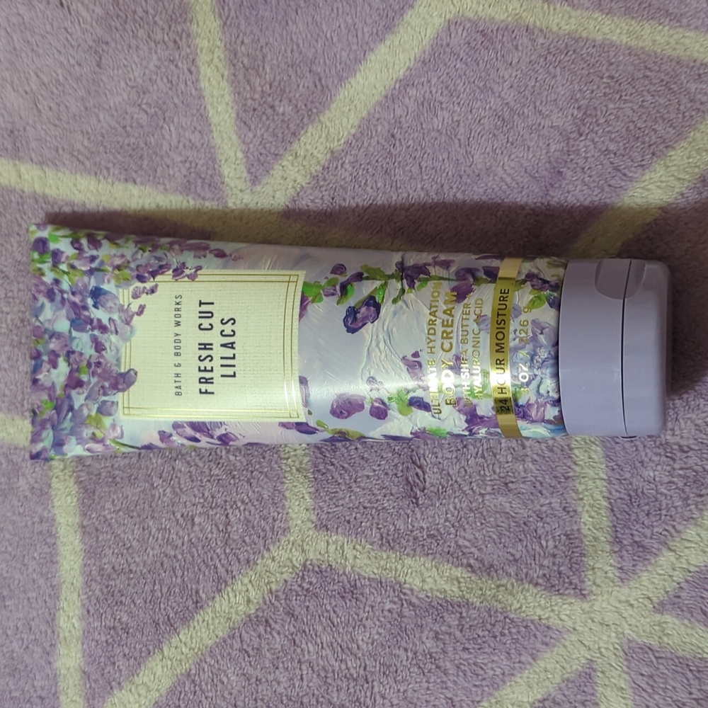 Bath & Body Works Fresh Cut Lilacs Body Cream